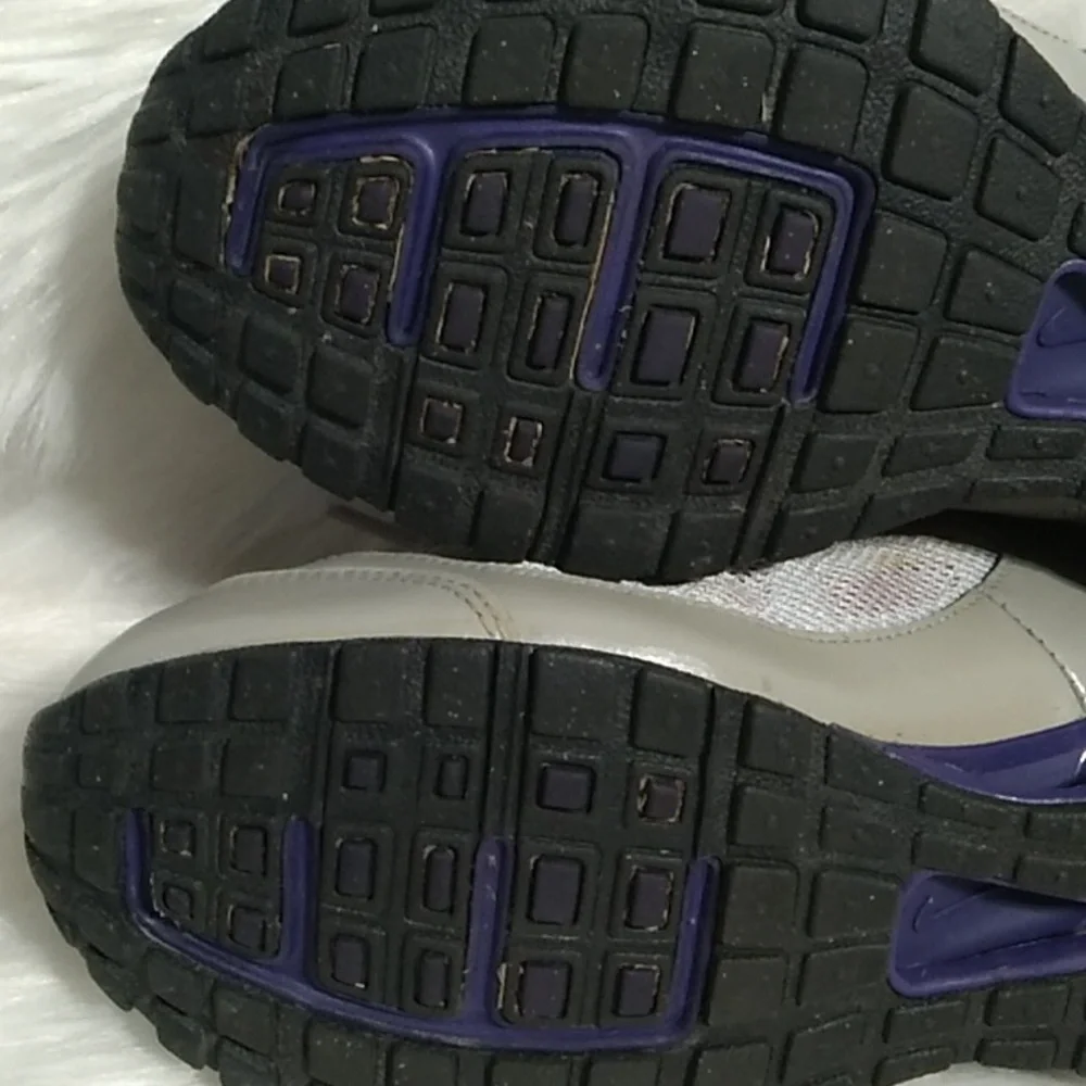 Nike reax run